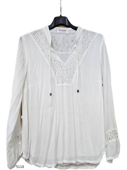 BLUSA BLANCA APLIQUE